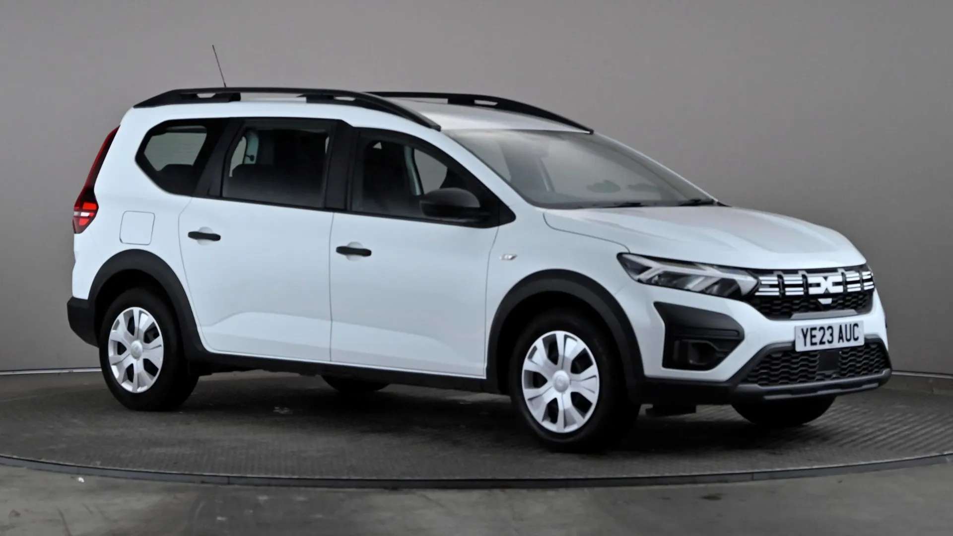 A 2023 DACIA JOGGER 1.0 TCe Essential A 2023 DACIA JOGGER 1.0 TCe Essential