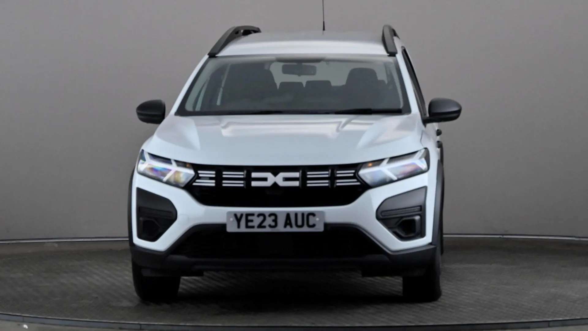 A 2023 DACIA JOGGER 1.0 TCe Essential A 2023 DACIA JOGGER 1.0 TCe Essential