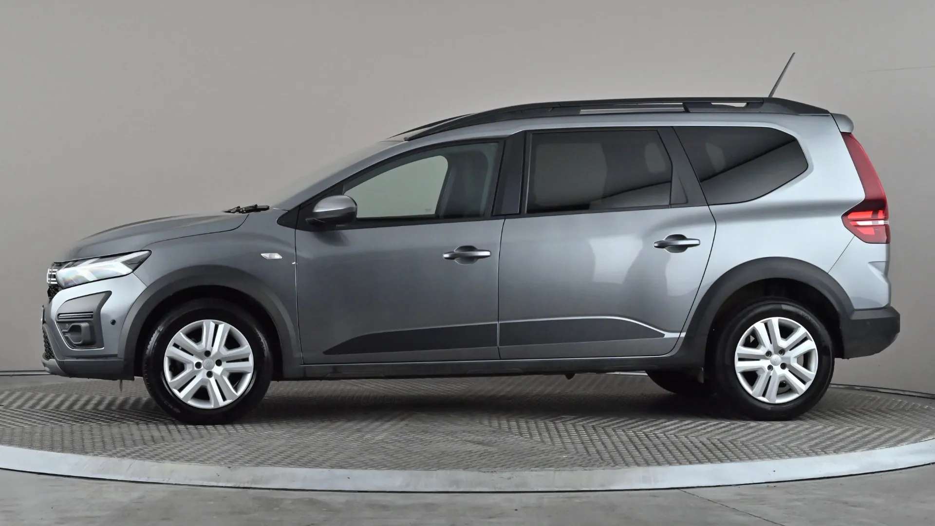A 2024 DACIA JOGGER 1.0 TCe Expression A 2024 DACIA JOGGER 1.0 TCe Expression