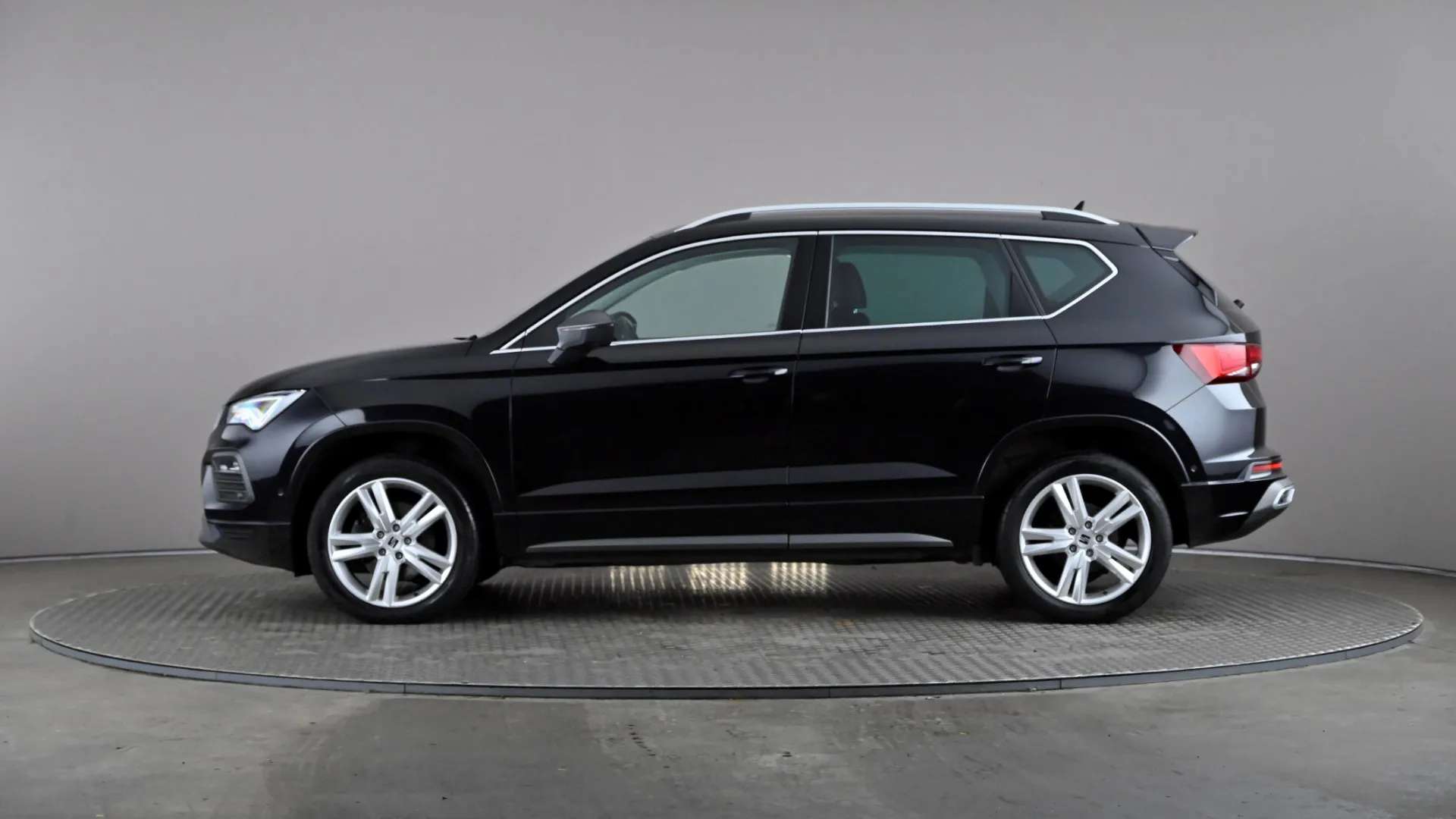 A 2021 SEAT ATECA 2.0 TDI 150 FR DSG A 2021 SEAT ATECA 2.0 TDI 150 FR DSG