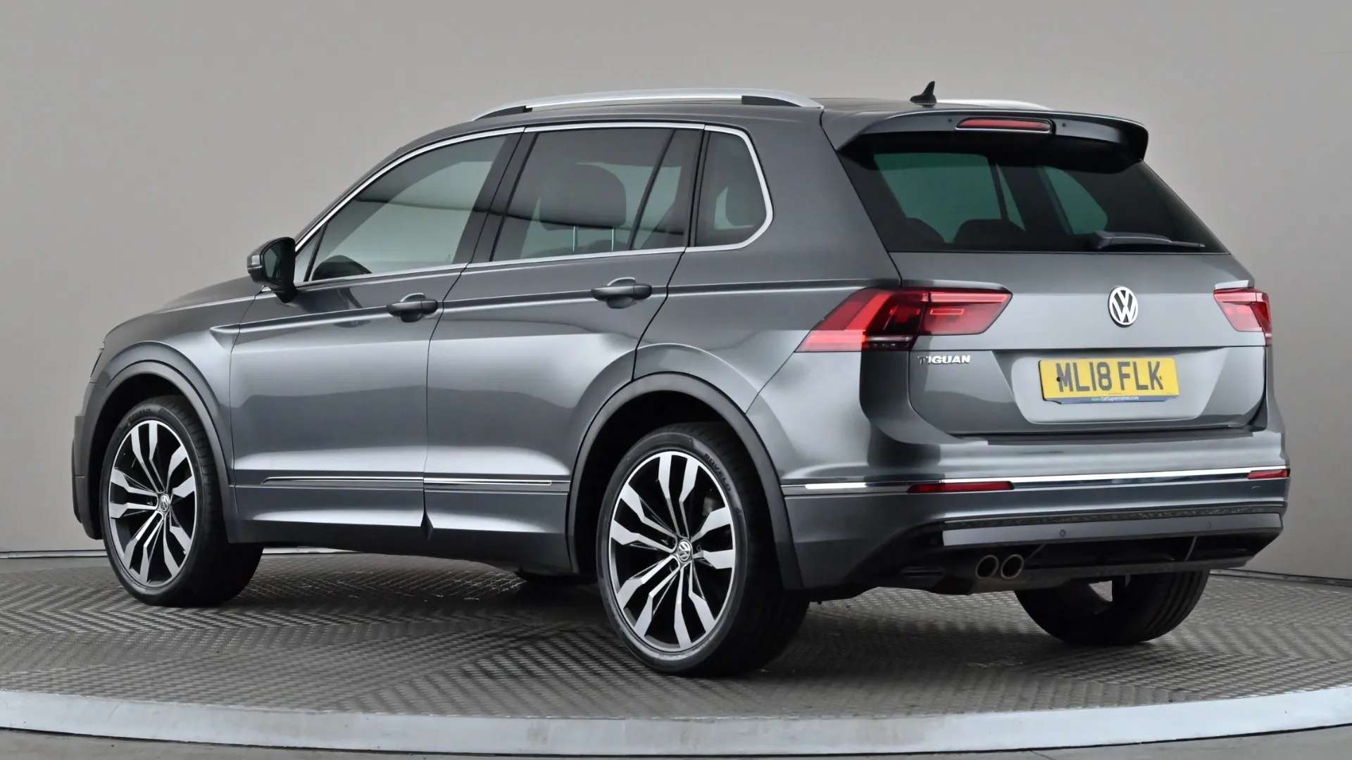 A 2018 VOLKSWAGEN TIGUAN 2.0 TDi 150 R-Line A 2018 VOLKSWAGEN TIGUAN 2.0 TDi 150 R-Line