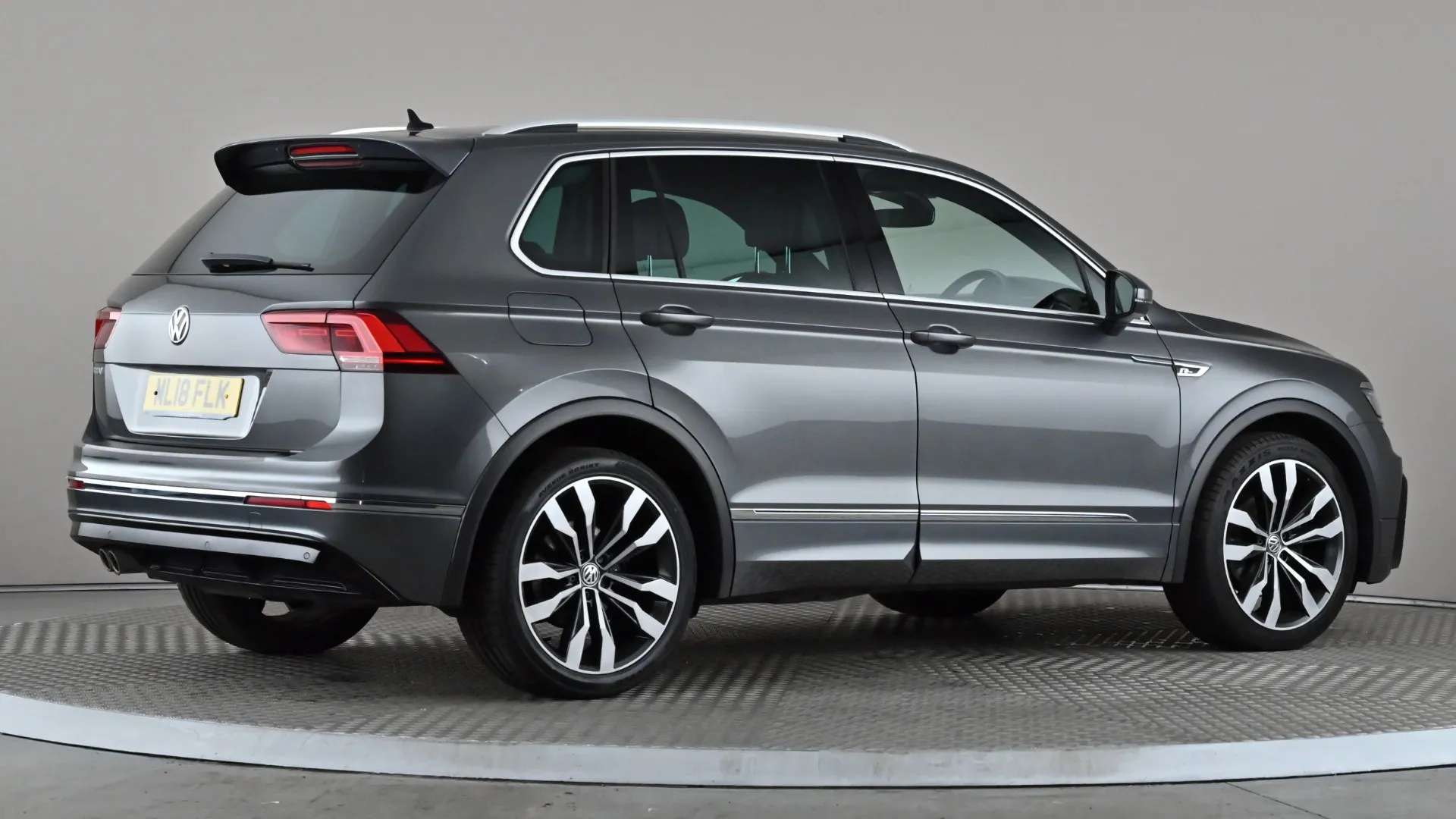 2018 VOLKSWAGEN TIGUAN 2018 VOLKSWAGEN TIGUAN