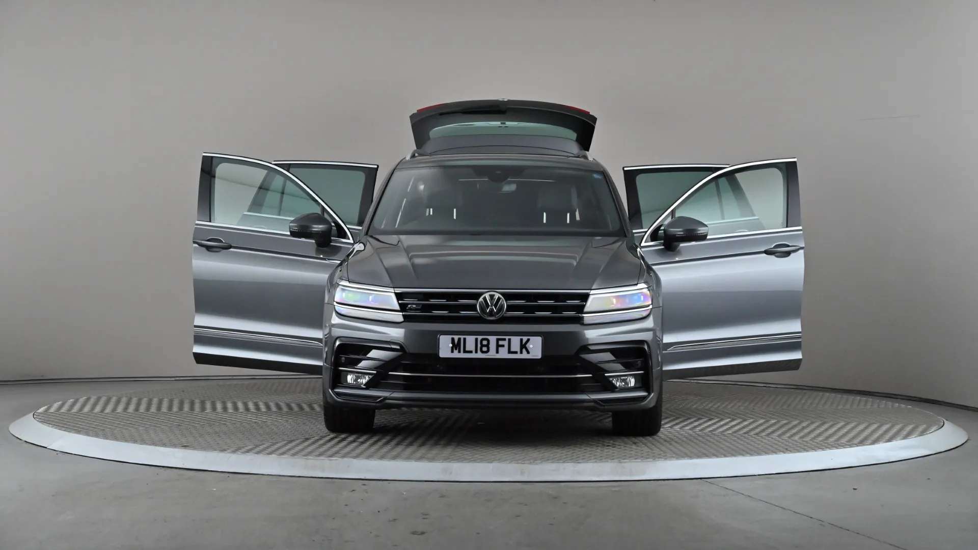 2018 VOLKSWAGEN TIGUAN 2018 VOLKSWAGEN TIGUAN