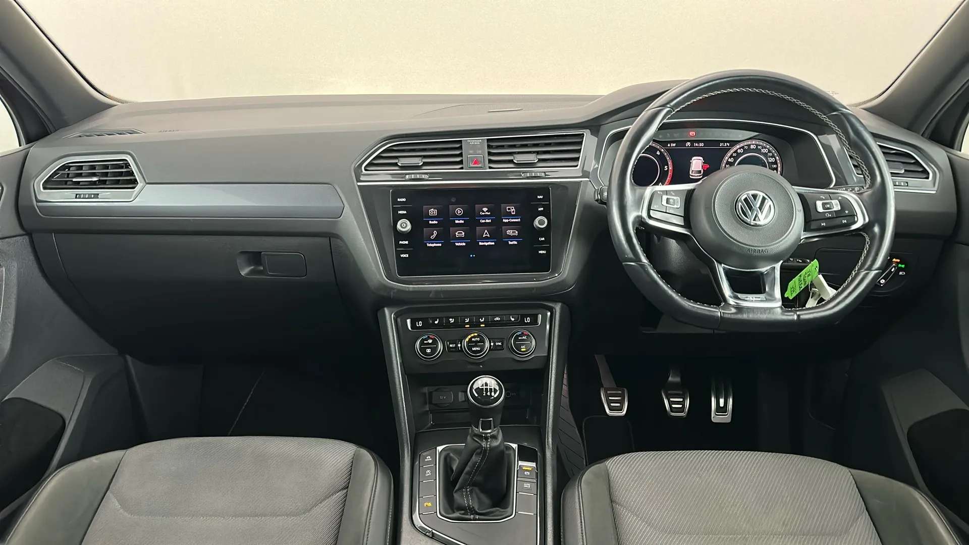 2018 VOLKSWAGEN TIGUAN 2018 VOLKSWAGEN TIGUAN
