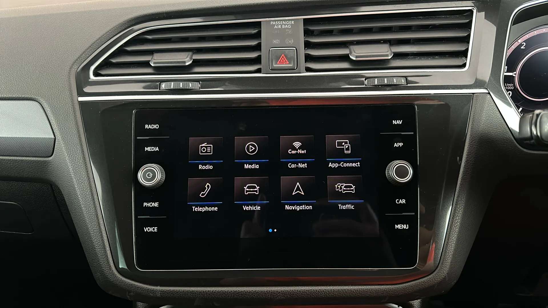 2018 VOLKSWAGEN TIGUAN 2018 VOLKSWAGEN TIGUAN