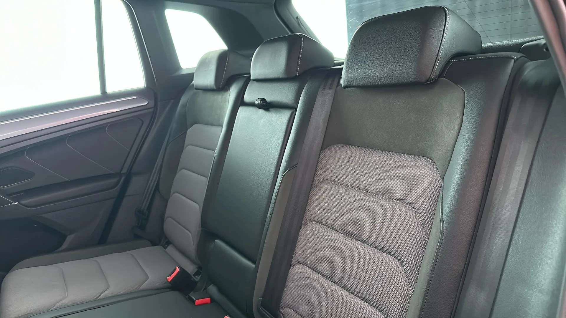 2018 VOLKSWAGEN TIGUAN 2018 VOLKSWAGEN TIGUAN
