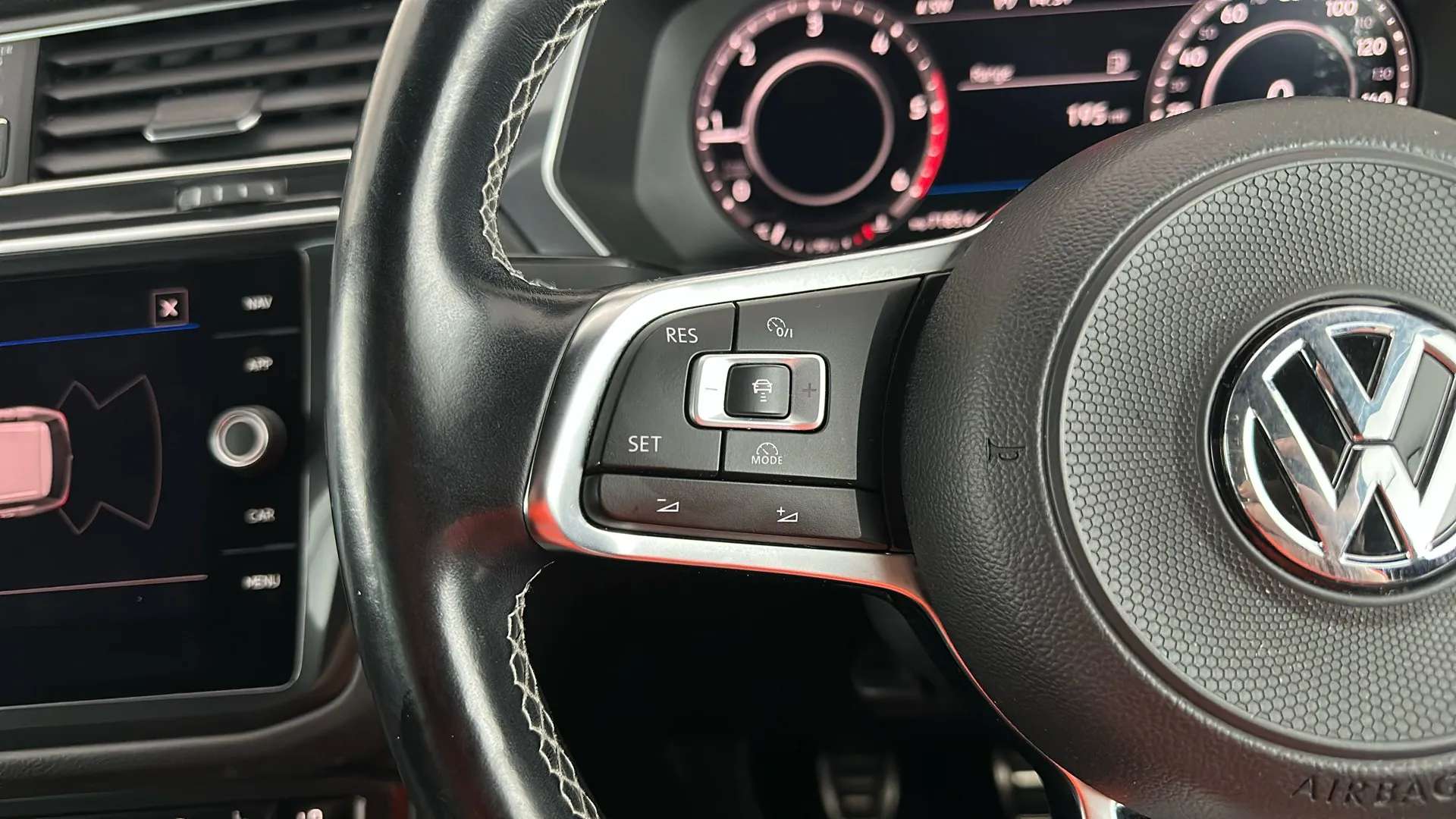 2018 VOLKSWAGEN TIGUAN 2018 VOLKSWAGEN TIGUAN