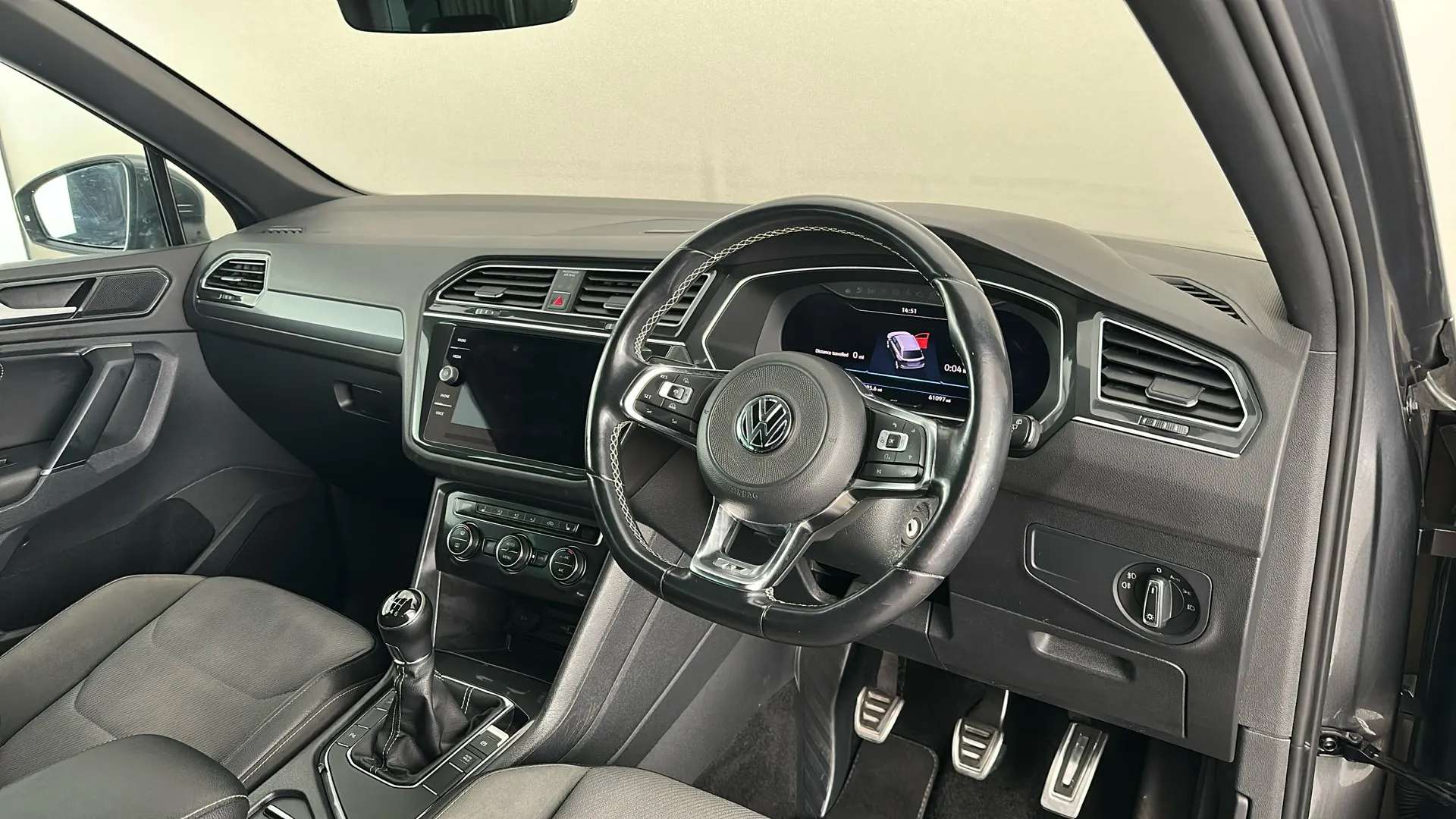 2018 VOLKSWAGEN TIGUAN 2018 VOLKSWAGEN TIGUAN