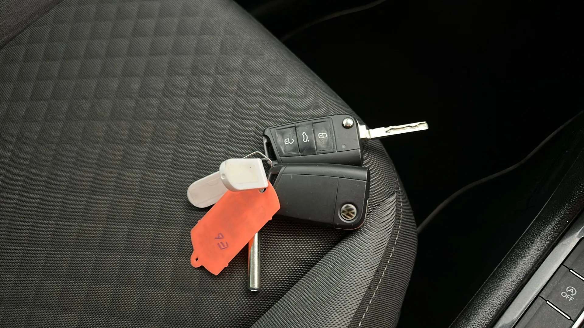 2018 VOLKSWAGEN TIGUAN 2018 VOLKSWAGEN TIGUAN