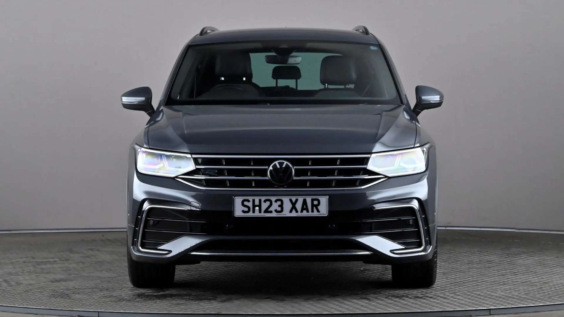 A 2023 VOLKSWAGEN TIGUAN 2.0 TDI R-Line DSG A 2023 VOLKSWAGEN TIGUAN 2.0 TDI R-Line DSG