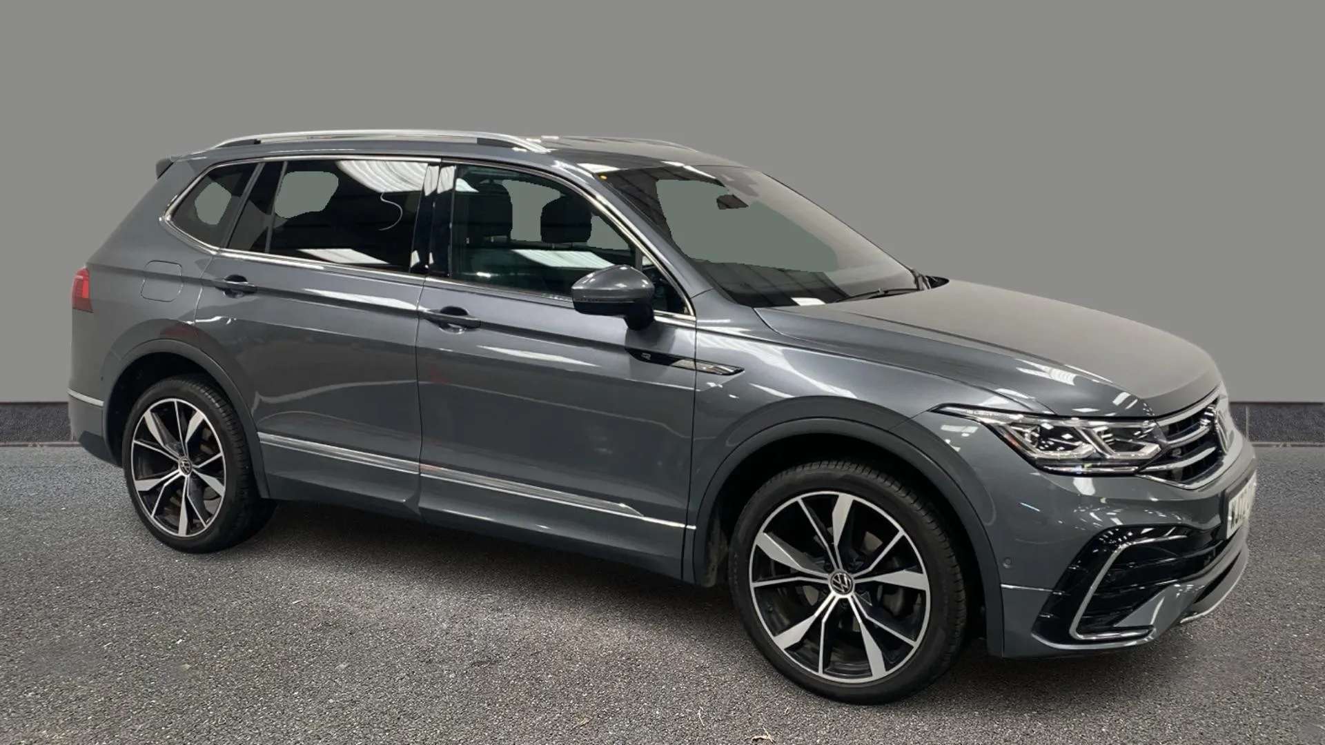 A 2022 VOLKSWAGEN TIGUAN ALLSPACE 2.0 TDI R-Line DSG A 2022 VOLKSWAGEN TIGUAN ALLSPACE 2.0 TDI R-Line DSG