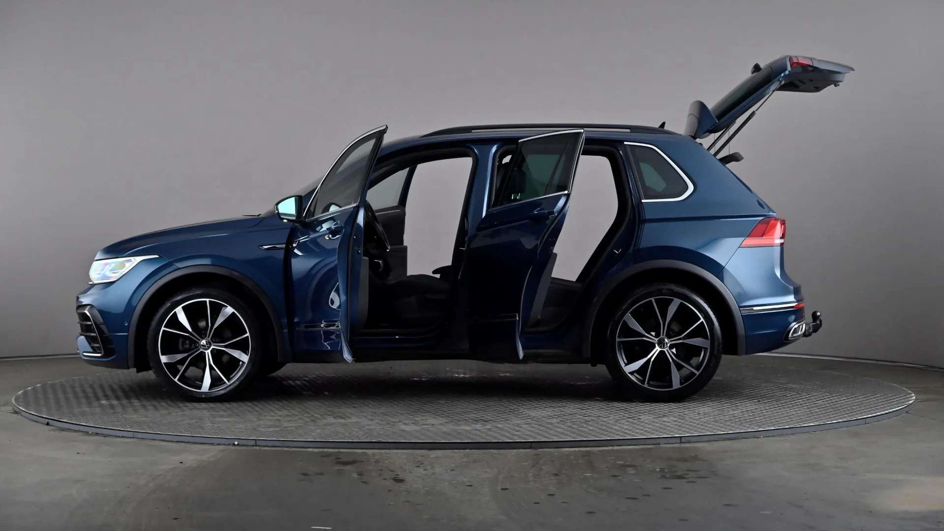 2021 VOLKSWAGEN TIGUAN 2021 VOLKSWAGEN TIGUAN