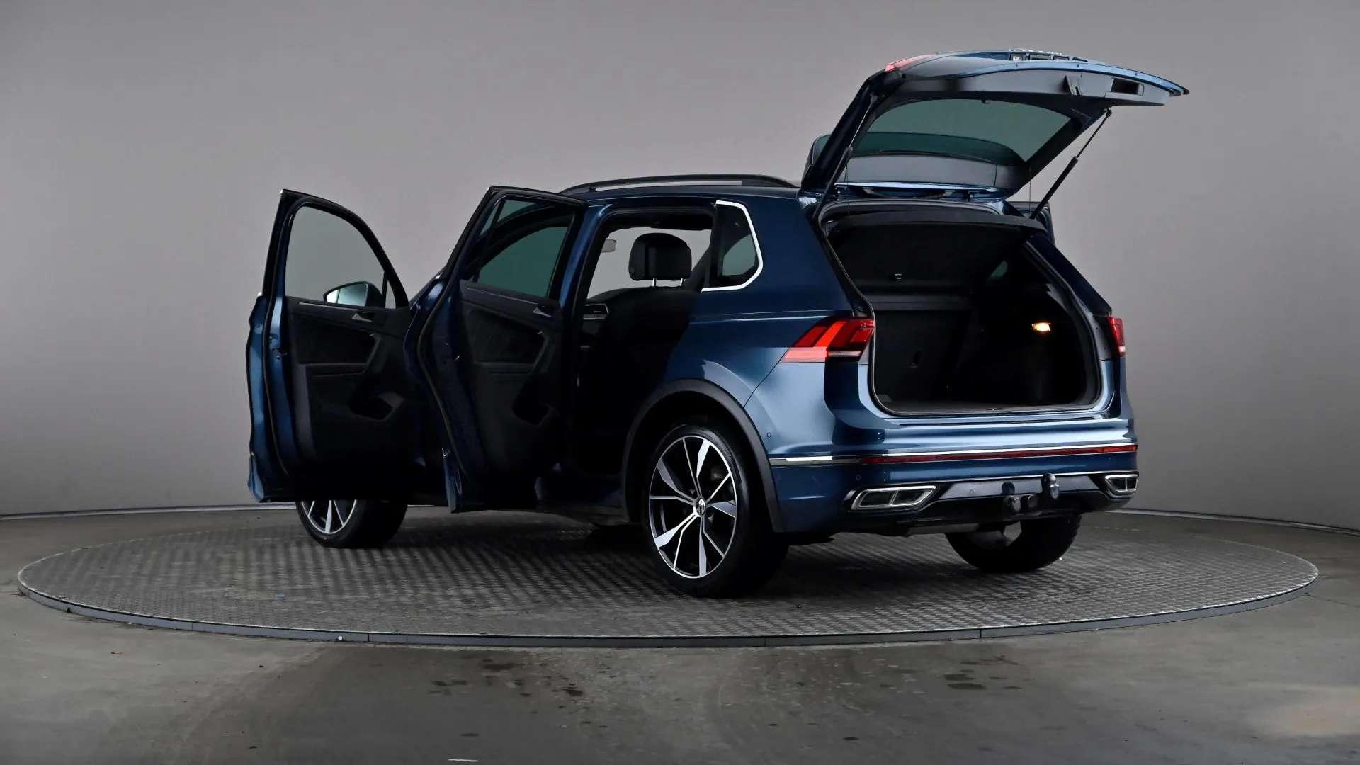 2021 VOLKSWAGEN TIGUAN 2021 VOLKSWAGEN TIGUAN