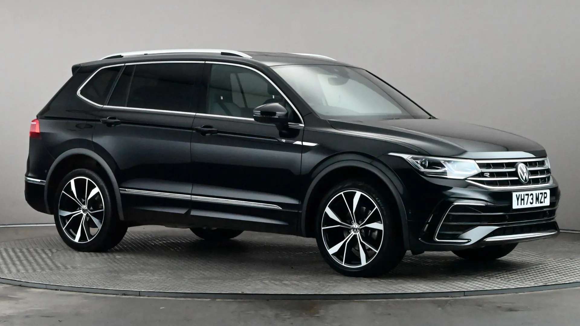 A 2023 VOLKSWAGEN TIGUAN ALLSPACE 2.0 TDI R-Line DSG A 2023 VOLKSWAGEN TIGUAN ALLSPACE 2.0 TDI R-Line DSG