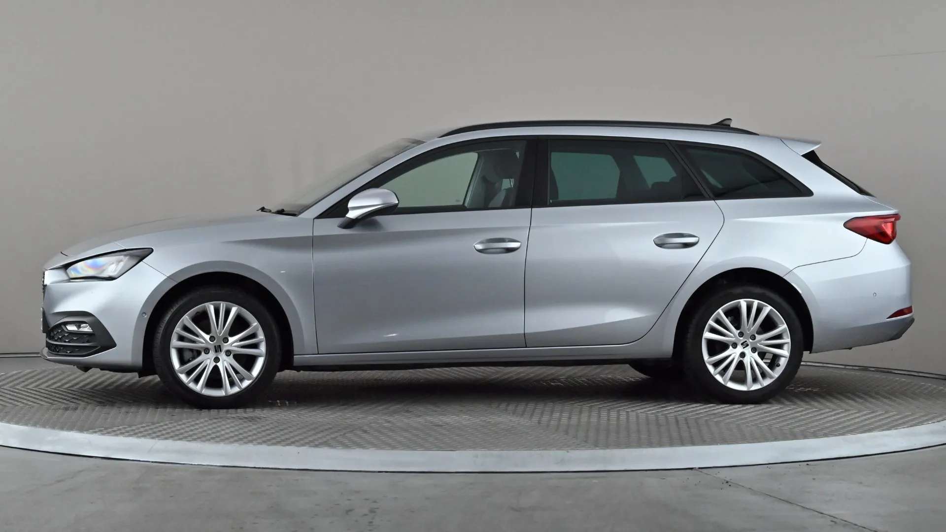 A 2023 SEAT LEON 2.0 TDI SE Dynamic A 2023 SEAT LEON 2.0 TDI SE Dynamic