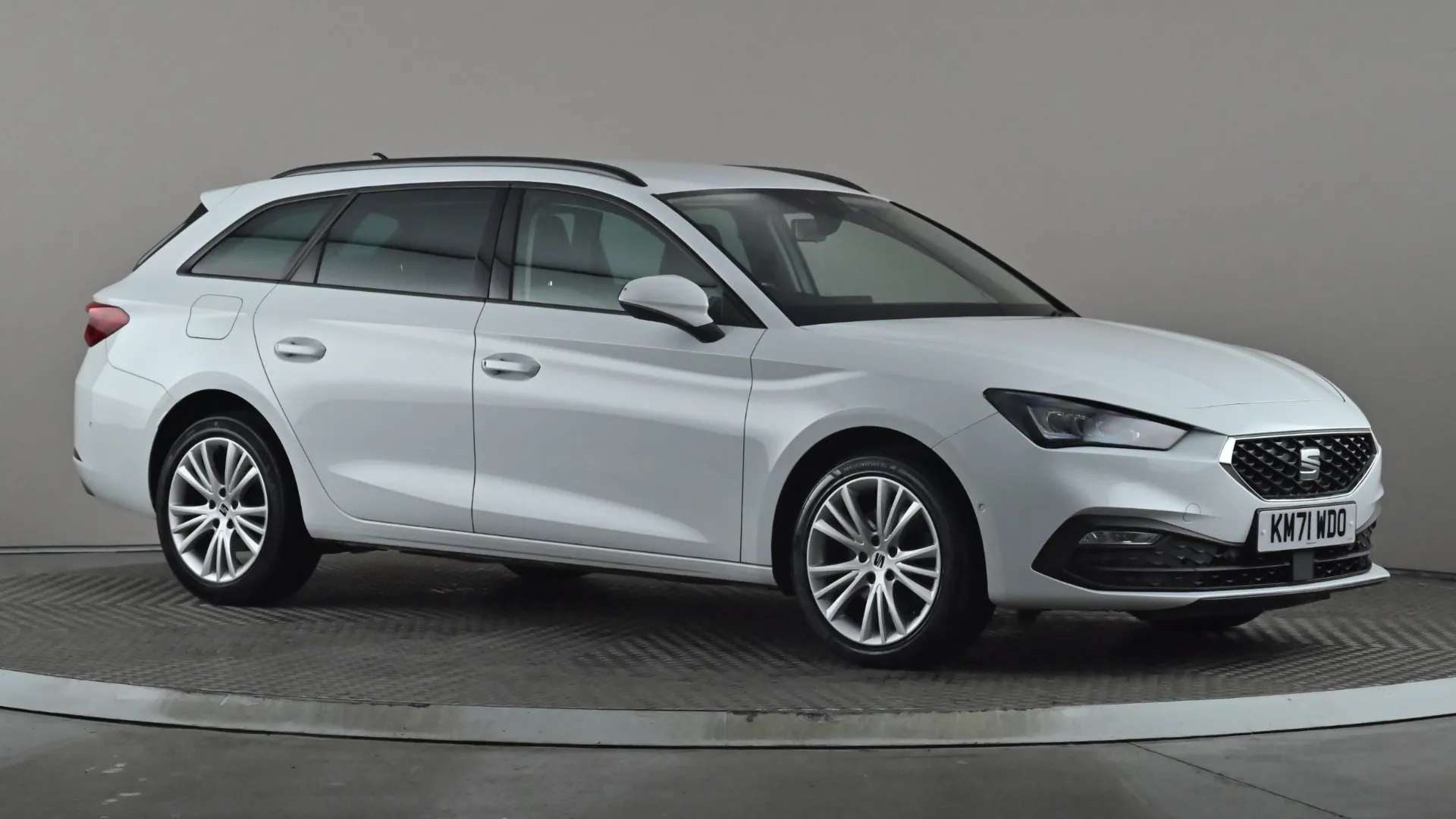 A 2022 SEAT LEON 2.0 TDI SE Dynamic A 2022 SEAT LEON 2.0 TDI SE Dynamic