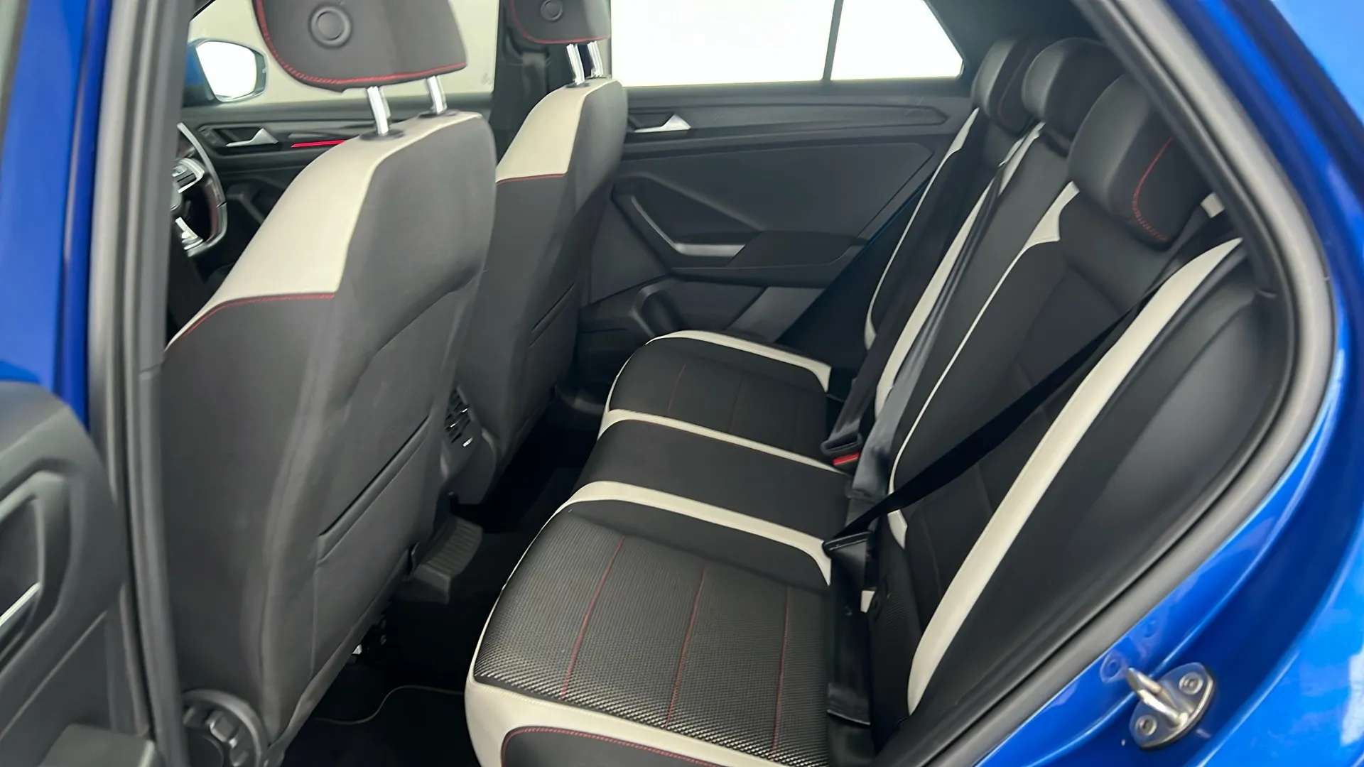 2019 VOLKSWAGEN T-ROC 2019 VOLKSWAGEN T-ROC