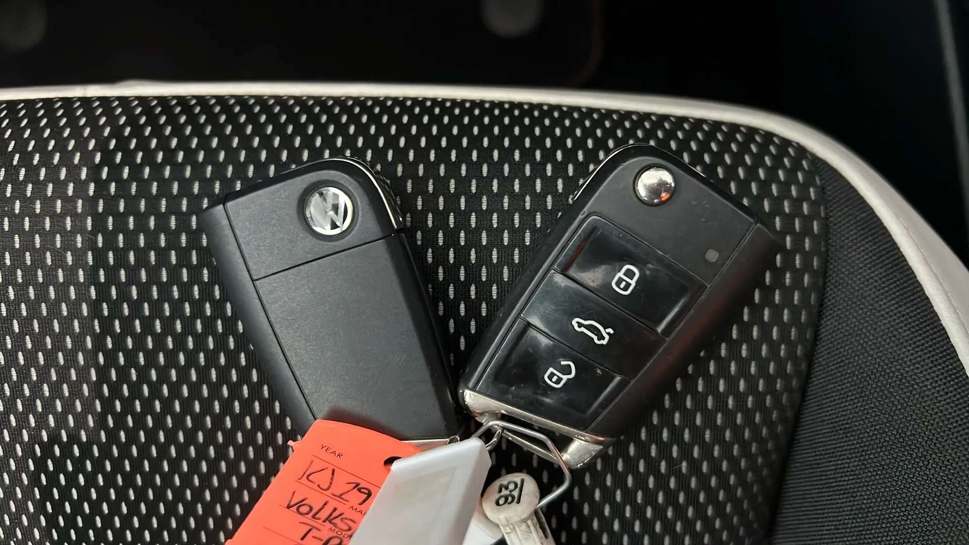 2019 VOLKSWAGEN T-ROC 2019 VOLKSWAGEN T-ROC