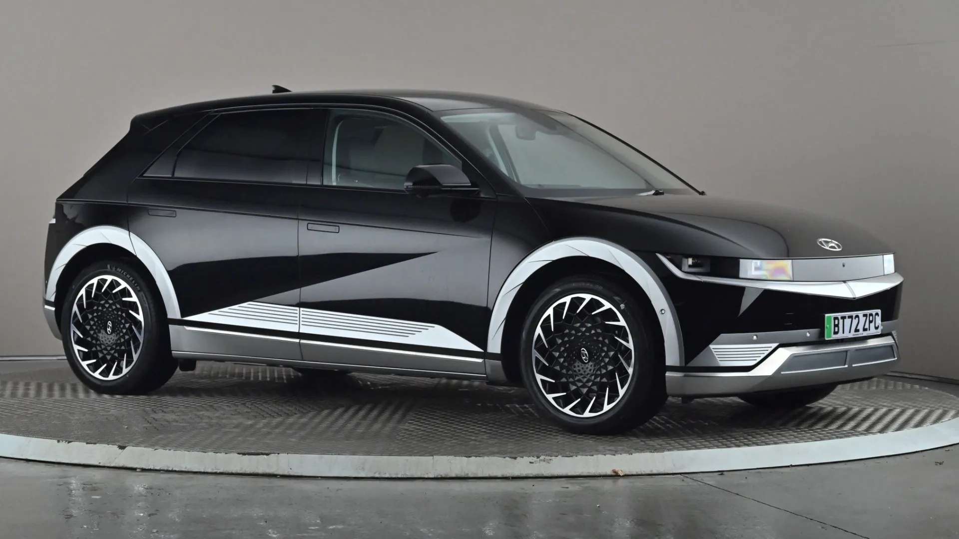 A 2022 HYUNDAI IONIQ 5 168kW Ultimate 77 kWh Auto A 2022 HYUNDAI IONIQ 5 168kW Ultimate 77 kWh Auto