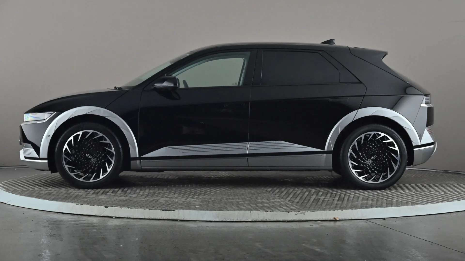 A 2022 HYUNDAI IONIQ 5 168kW Ultimate 77 kWh Auto A 2022 HYUNDAI IONIQ 5 168kW Ultimate 77 kWh Auto