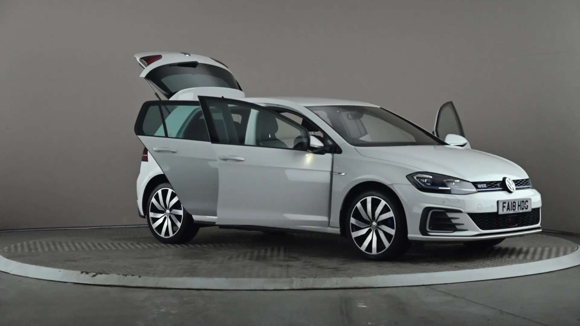 2018 VOLKSWAGEN GOLF 2018 VOLKSWAGEN GOLF