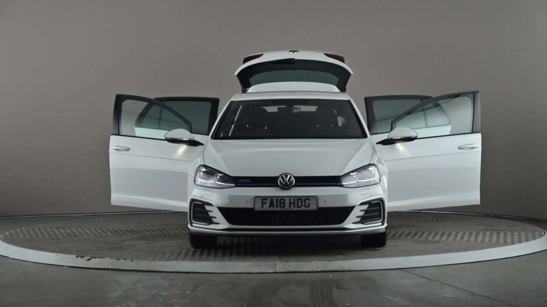 2018 VOLKSWAGEN GOLF 2018 VOLKSWAGEN GOLF