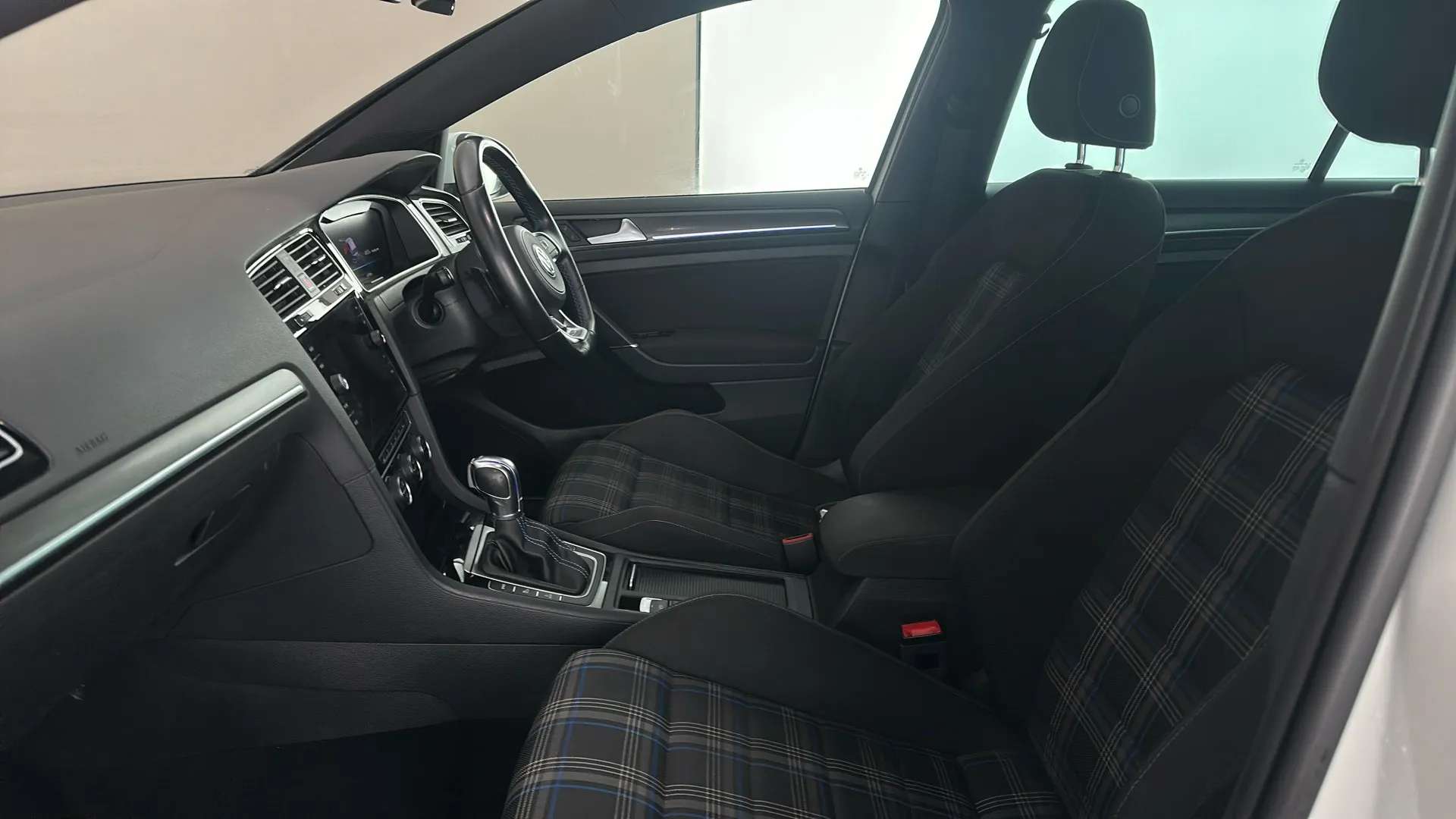 2018 VOLKSWAGEN GOLF 2018 VOLKSWAGEN GOLF