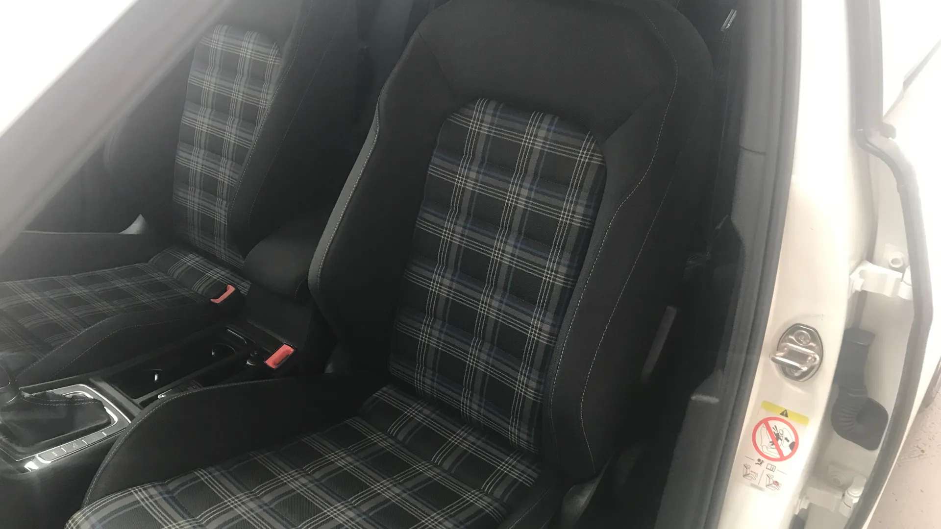 2017 VOLKSWAGEN GOLF 2017 VOLKSWAGEN GOLF