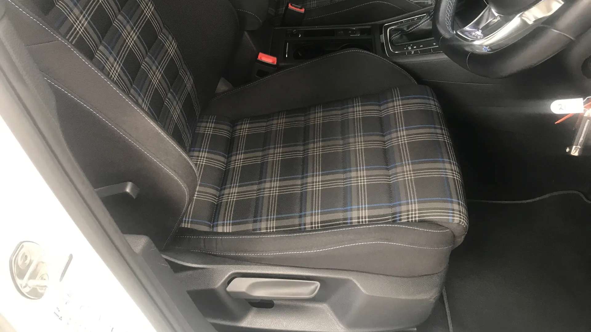 2017 VOLKSWAGEN GOLF 2017 VOLKSWAGEN GOLF