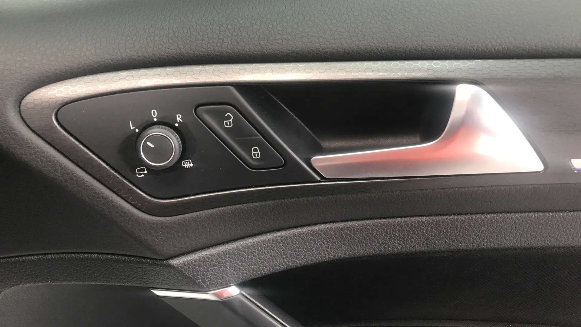 2017 VOLKSWAGEN GOLF 2017 VOLKSWAGEN GOLF