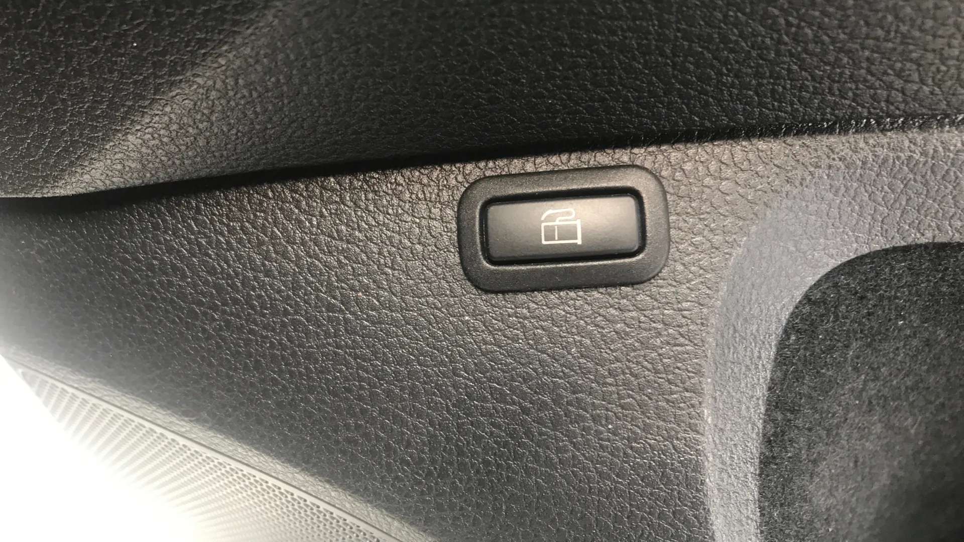 2017 VOLKSWAGEN GOLF 2017 VOLKSWAGEN GOLF