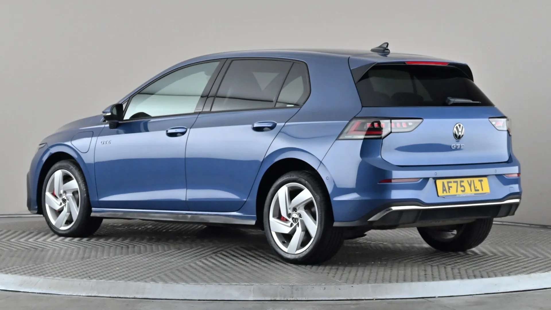 A 2025 VOLKSWAGEN GOLF 1.5 TSI 272 GTE eHybrid DSG A 2025 VOLKSWAGEN GOLF 1.5 TSI 272 GTE eHybrid DSG