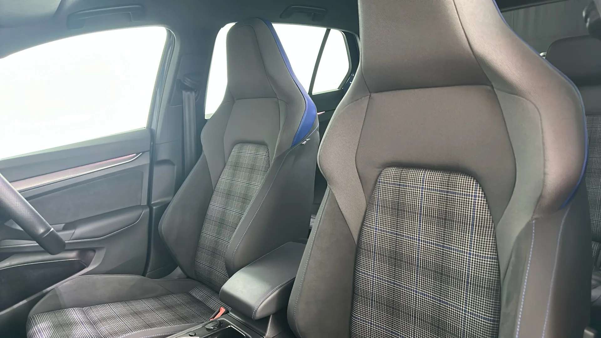 2025 VOLKSWAGEN GOLF 2025 VOLKSWAGEN GOLF