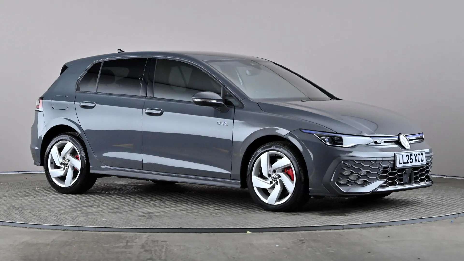 A 2025 VOLKSWAGEN GOLF 1.5 TSI 272 GTE eHybrid DSG A 2025 VOLKSWAGEN GOLF 1.5 TSI 272 GTE eHybrid DSG