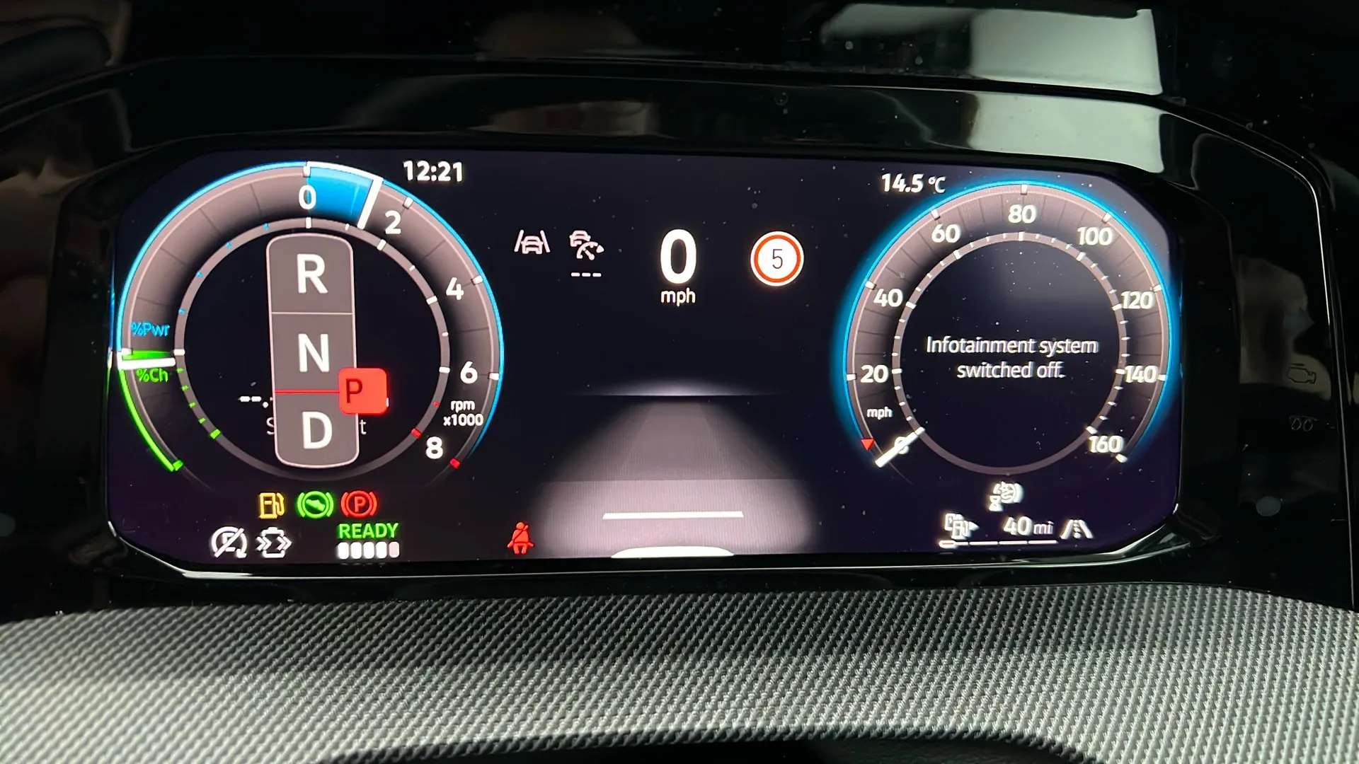 2025 VOLKSWAGEN GOLF 2025 VOLKSWAGEN GOLF