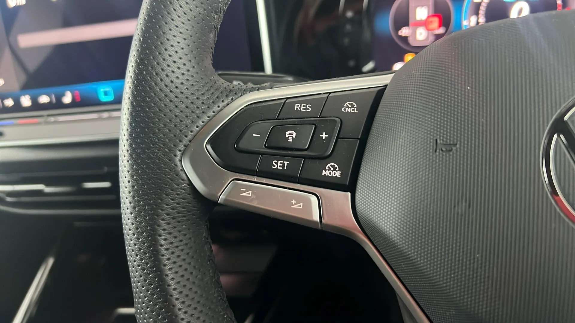 2025 VOLKSWAGEN GOLF 2025 VOLKSWAGEN GOLF