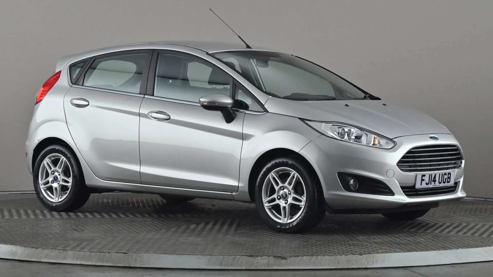 A 2014 FORD FIESTA 1.6 Zetec Powershift A 2014 FORD FIESTA 1.6 Zetec Powershift