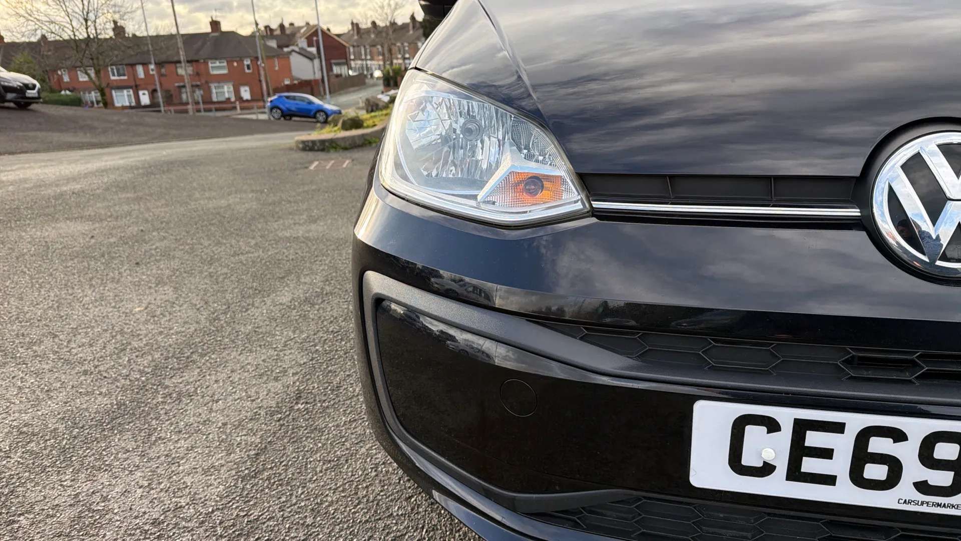 2019 VOLKSWAGEN UP 2019 VOLKSWAGEN UP