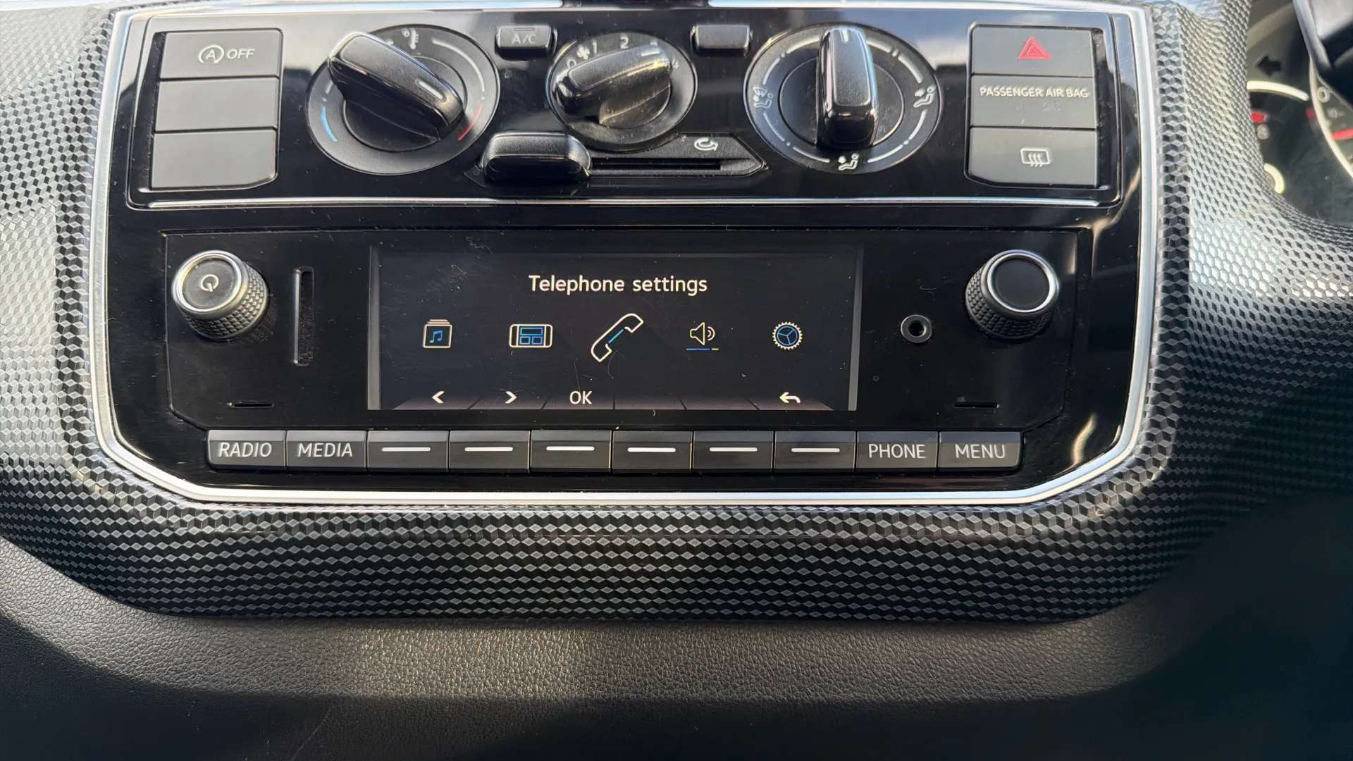 2019 VOLKSWAGEN UP 2019 VOLKSWAGEN UP