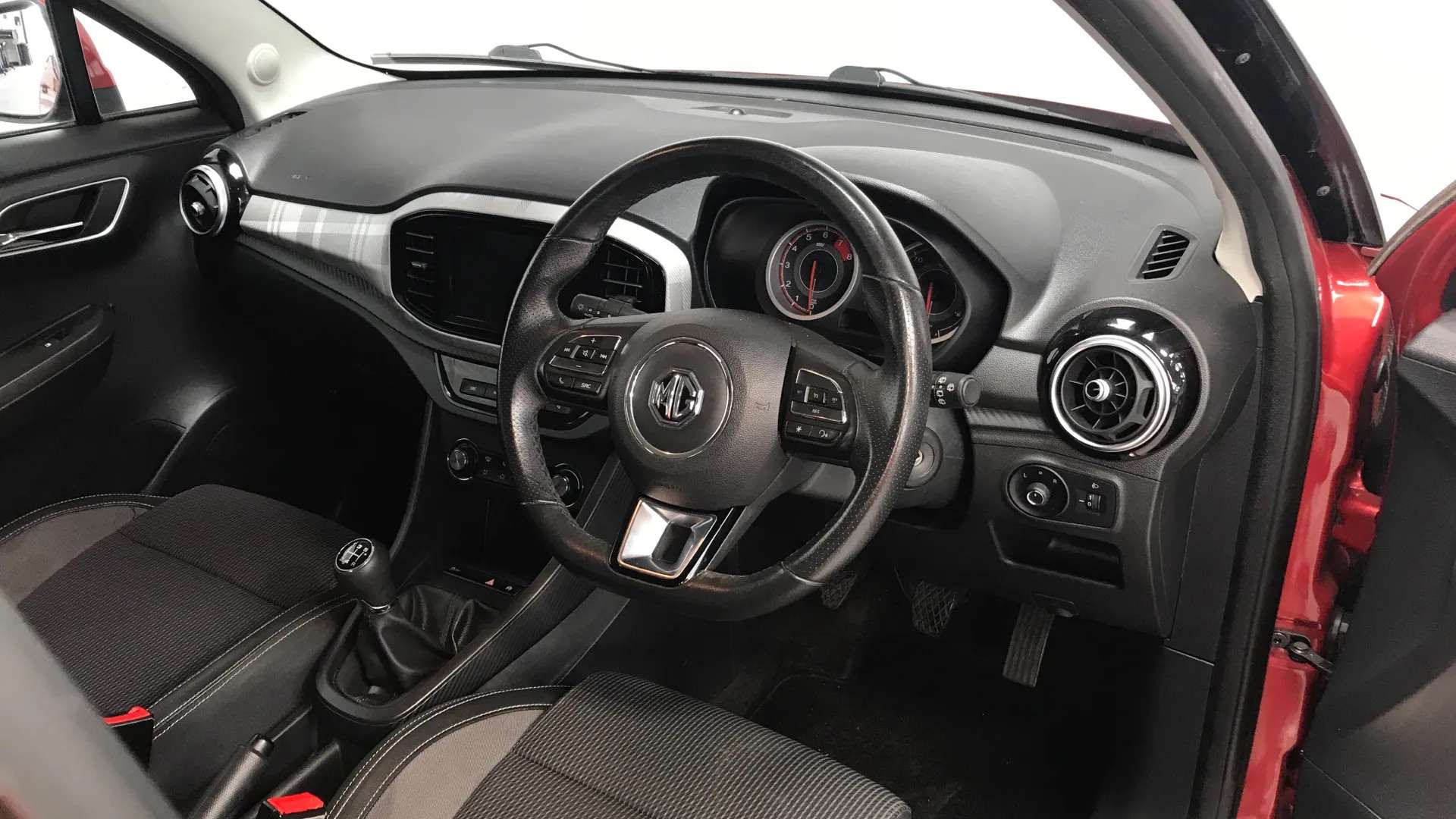 2018 MG MOTOR UK MG3 2018 MG MOTOR UK MG3