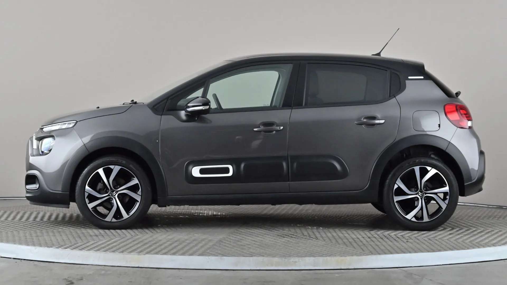 A 2021 CITROEN C3 1.2 PureTech Flair Plus A 2021 CITROEN C3 1.2 PureTech Flair Plus