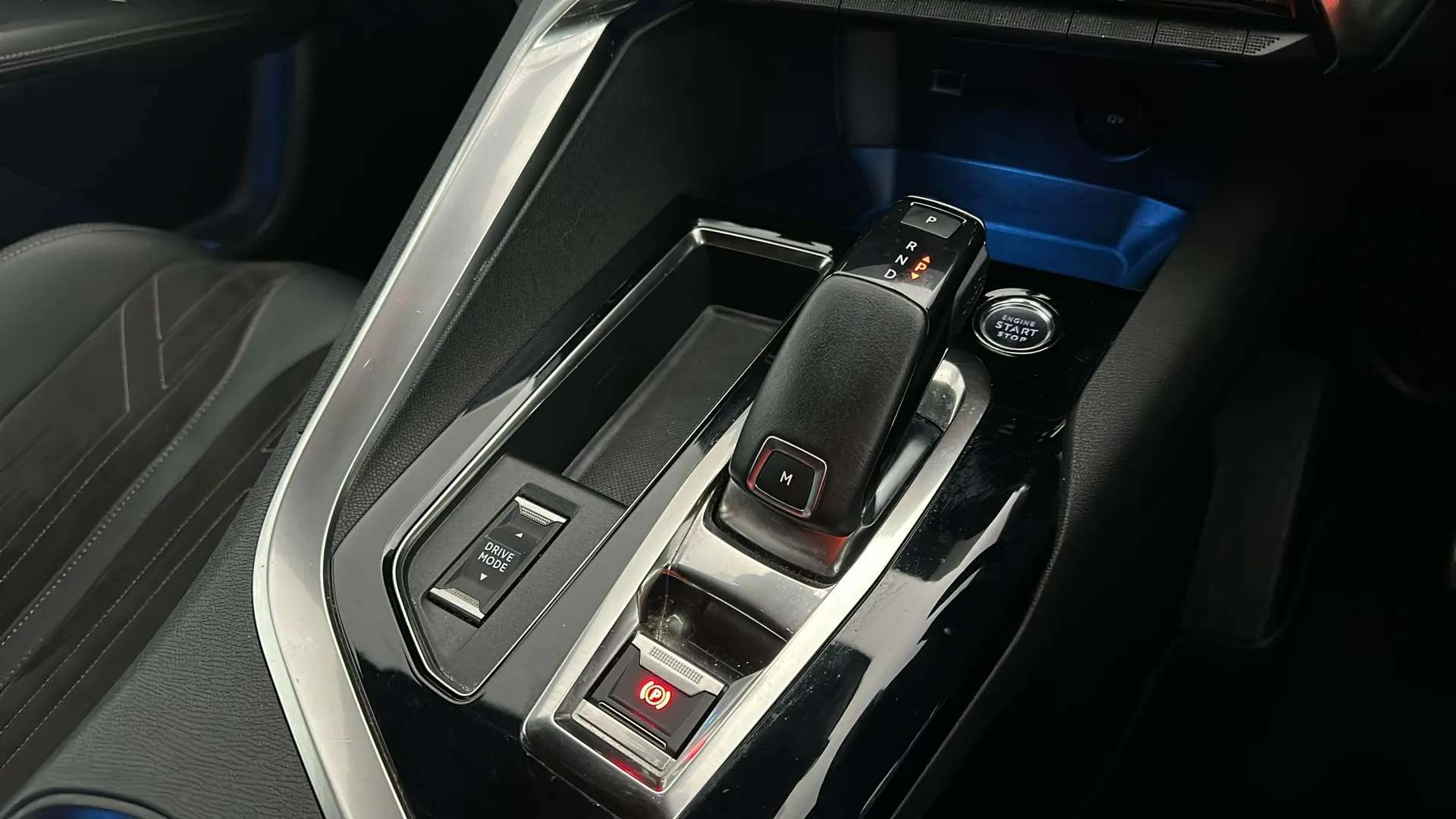 2021 PEUGEOT 3008 2021 PEUGEOT 3008