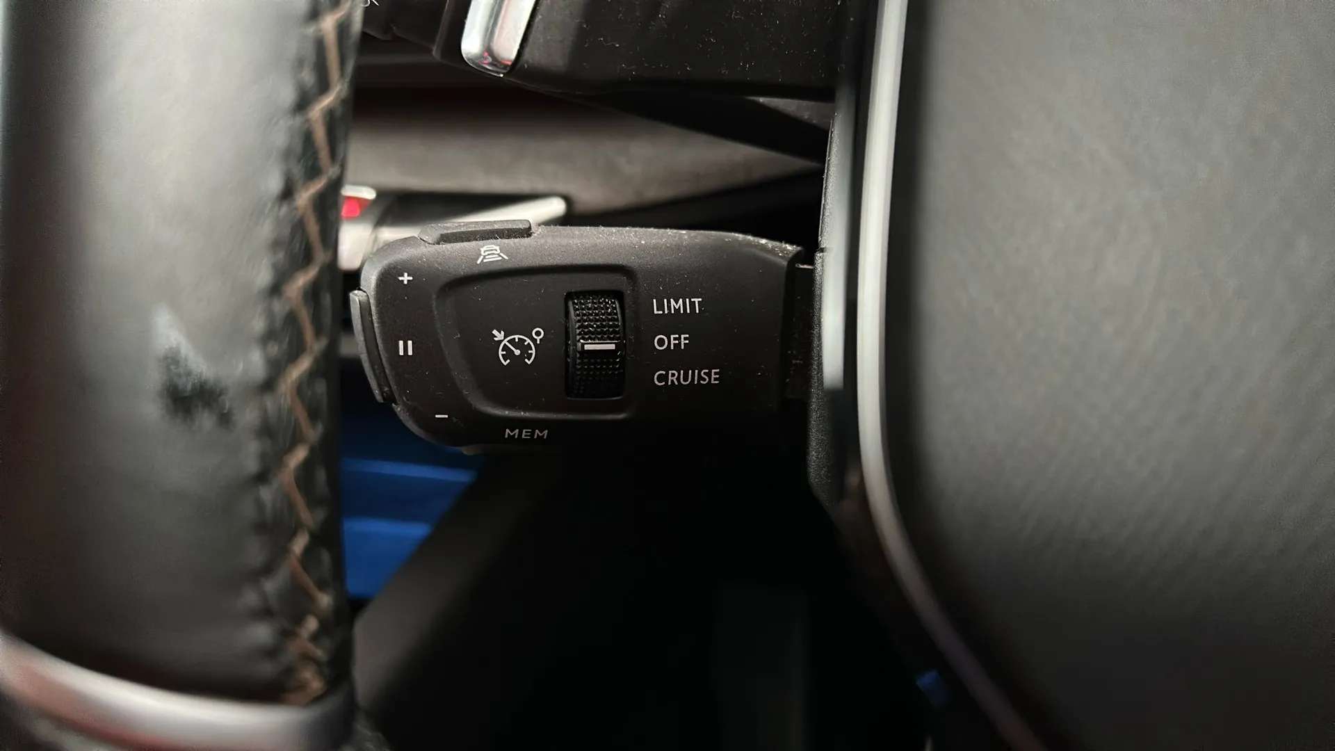 2021 PEUGEOT 3008 2021 PEUGEOT 3008