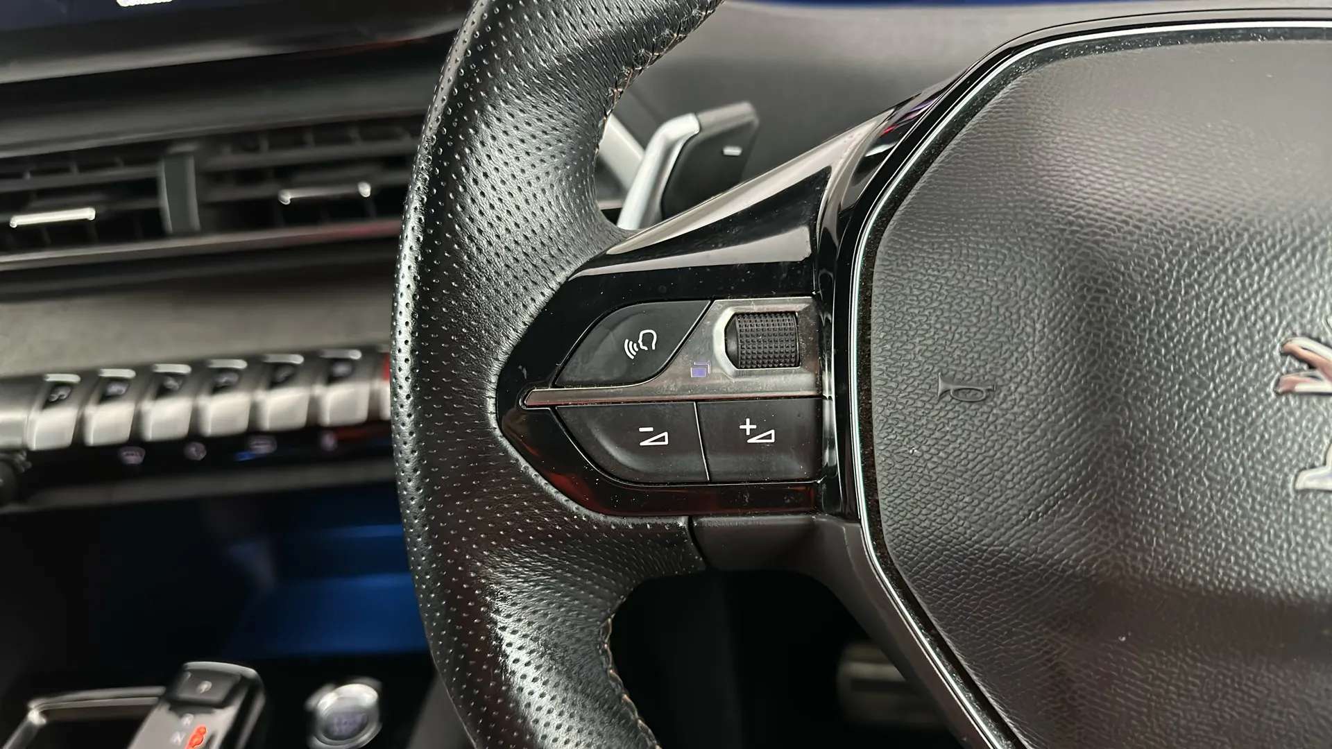 2021 PEUGEOT 3008 2021 PEUGEOT 3008