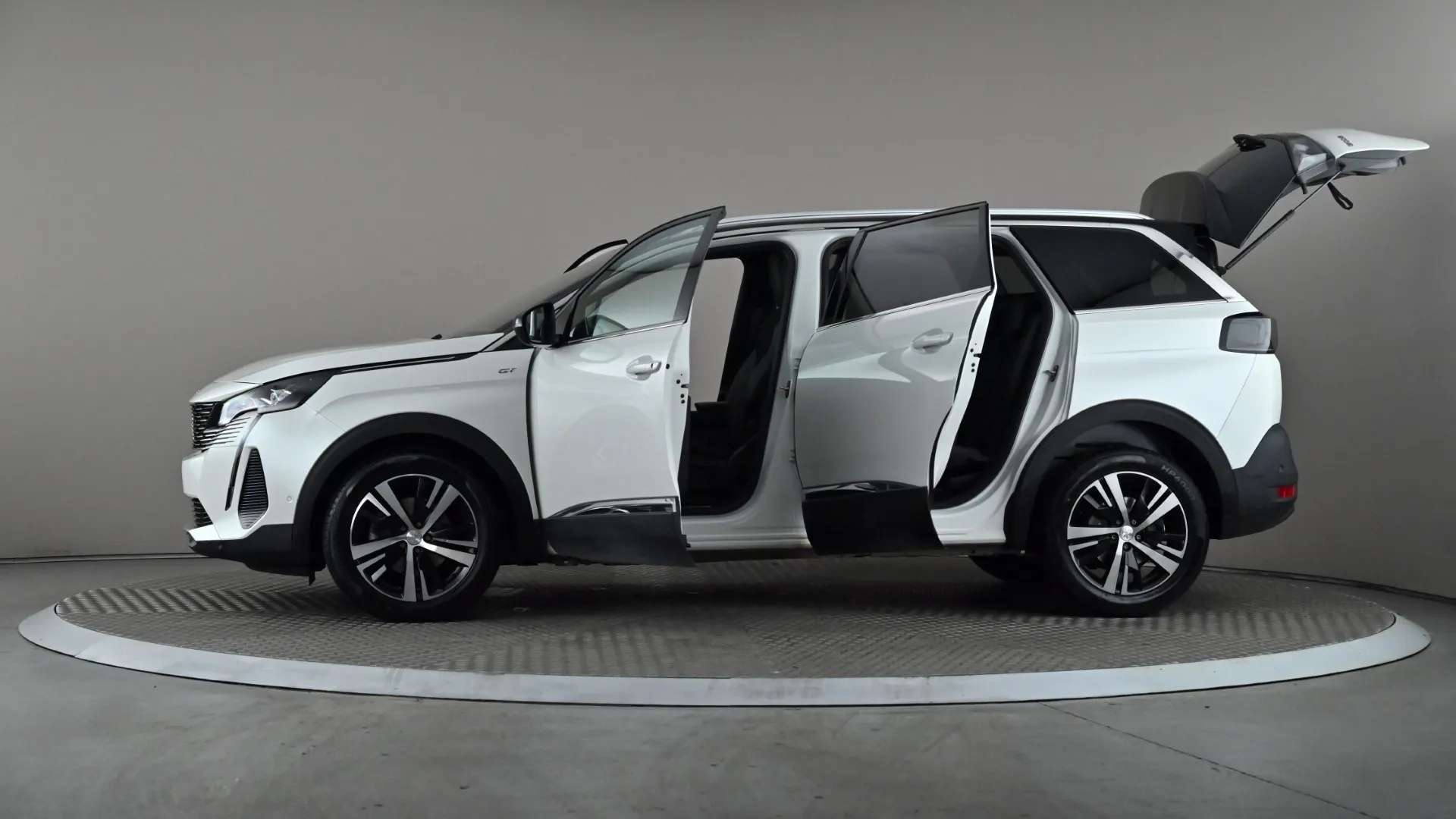 2022 PEUGEOT 5008 2022 PEUGEOT 5008