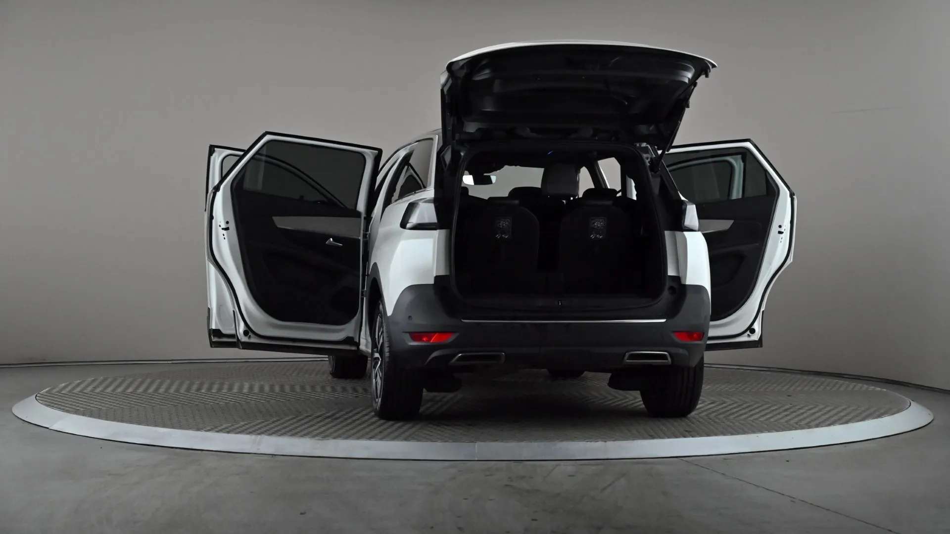 2022 PEUGEOT 5008 2022 PEUGEOT 5008