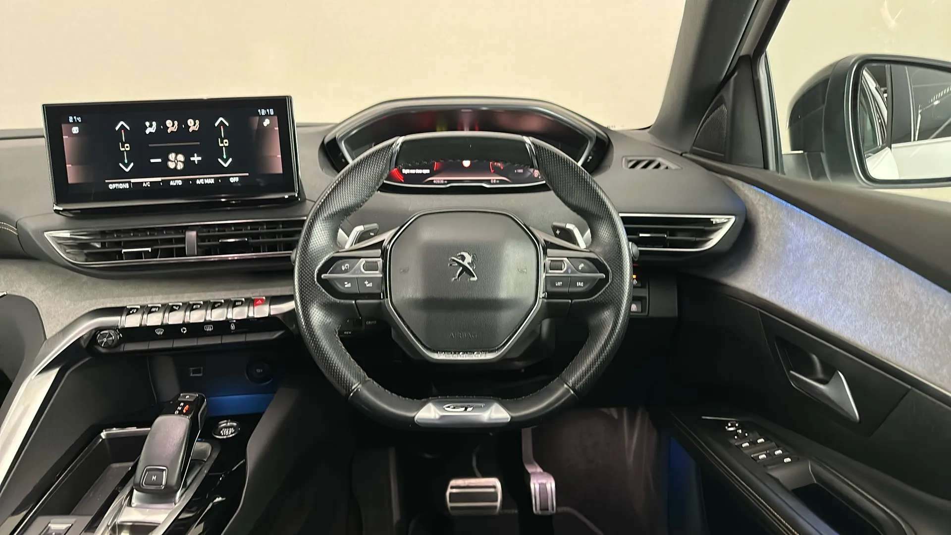 2022 PEUGEOT 5008 2022 PEUGEOT 5008