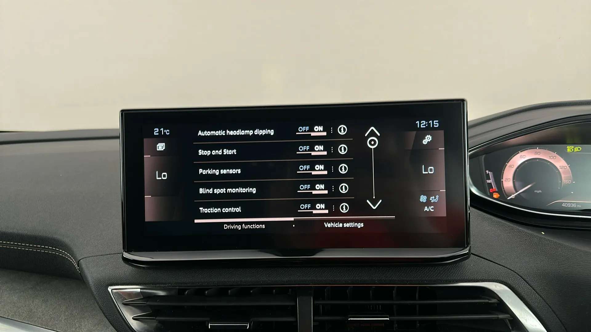 2022 PEUGEOT 5008 2022 PEUGEOT 5008