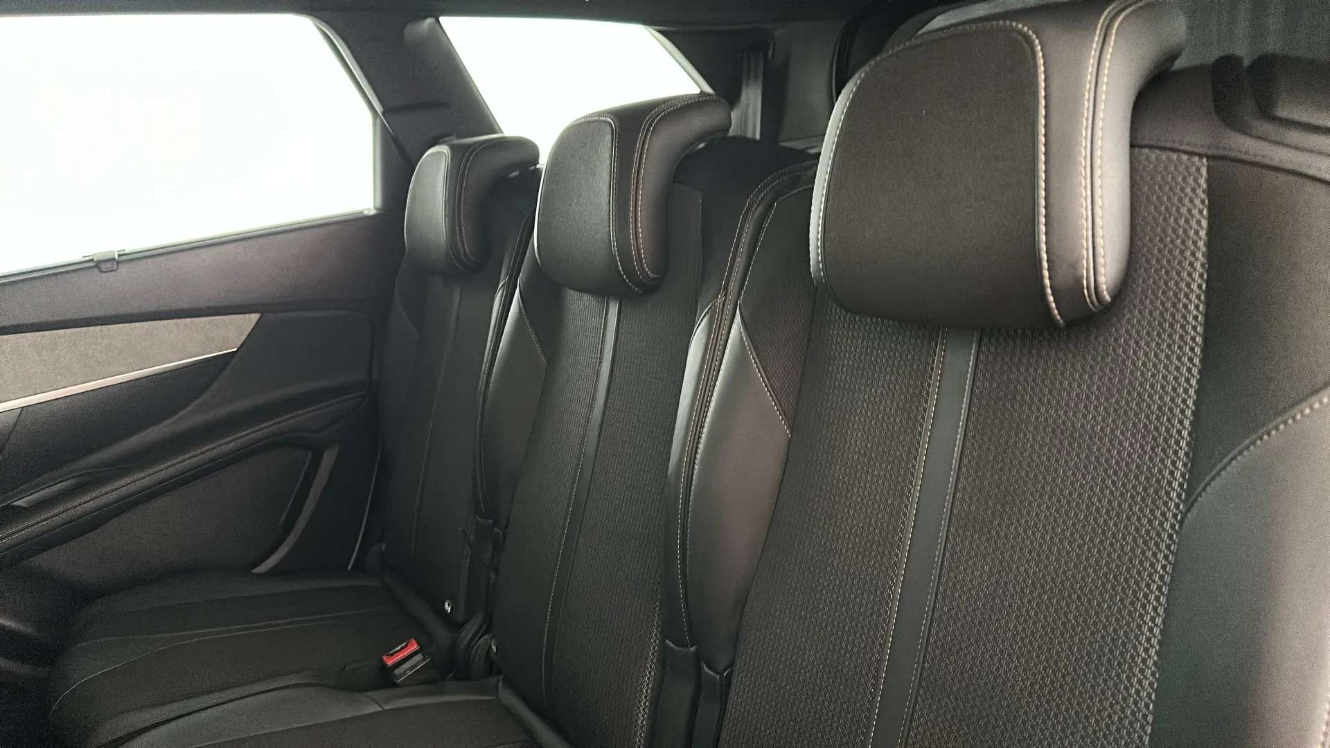 2022 PEUGEOT 5008 2022 PEUGEOT 5008