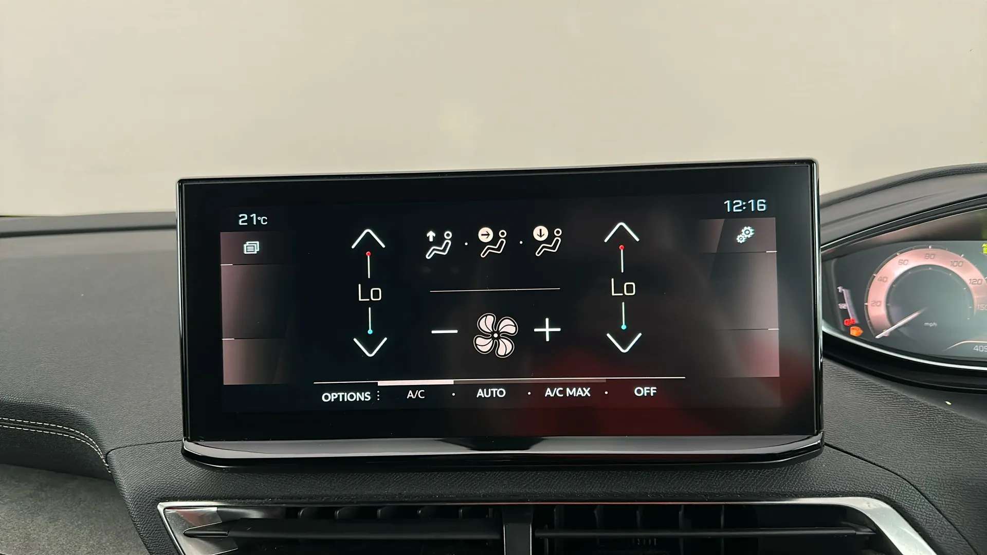 2022 PEUGEOT 5008 2022 PEUGEOT 5008